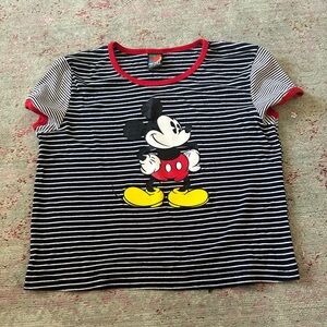 Vintage y2k Mickey Mouse Disney Shirt